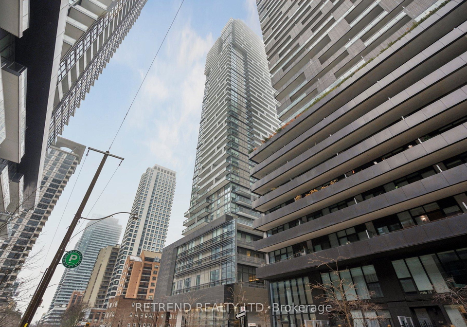 39-roehampton-avenue-toronto-ontario-c12649906