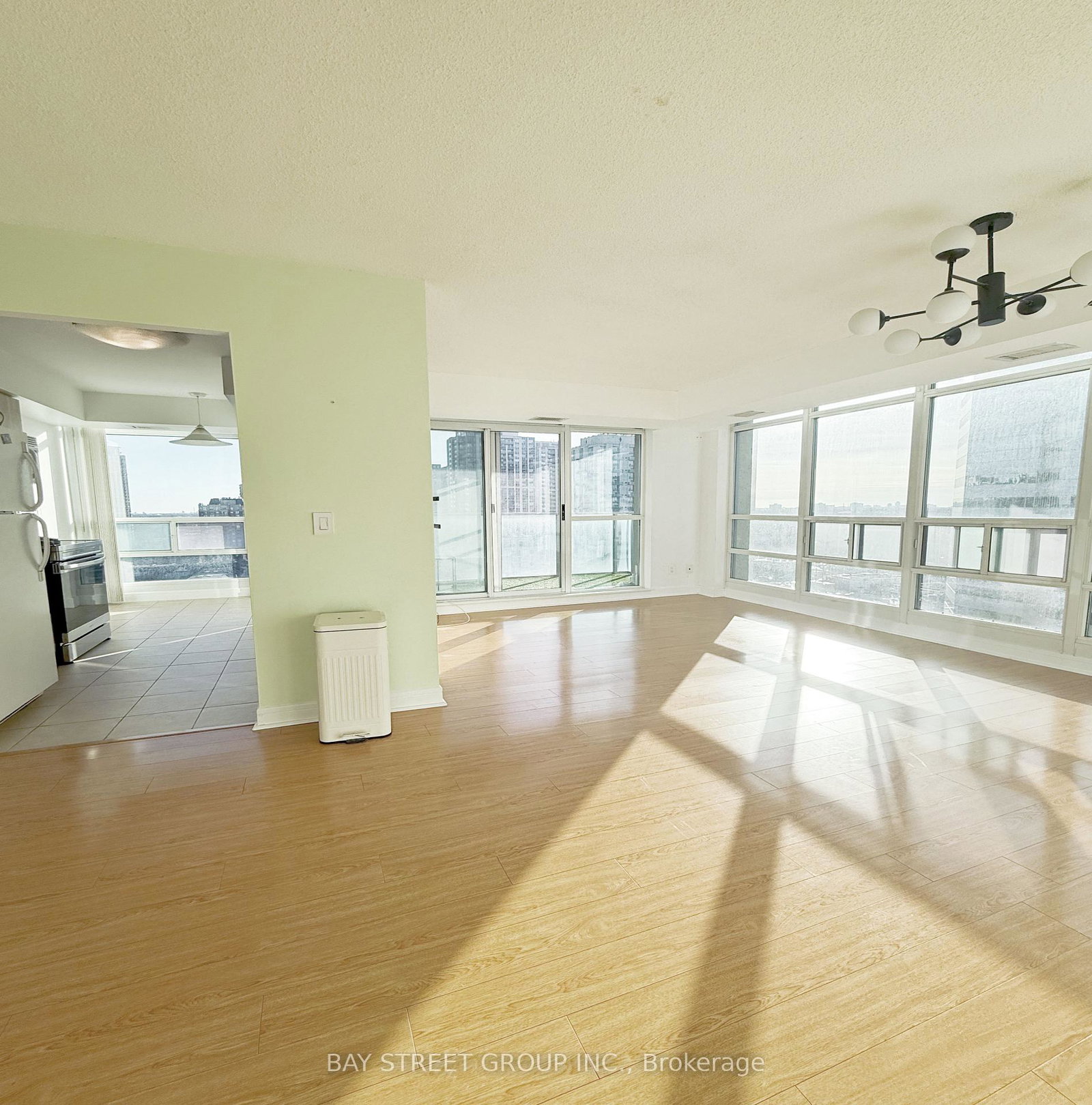 31-bales-avenue-north-york-ontario-c12649960