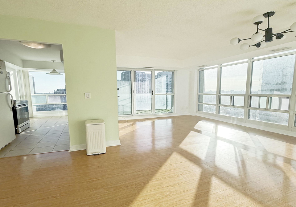 31-bales-avenue-north-york-ontario-c12649960