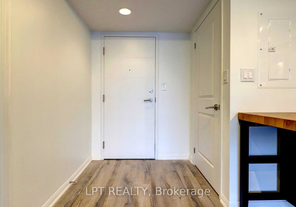400-adelaide-street-e-toronto-ontario-c12650094