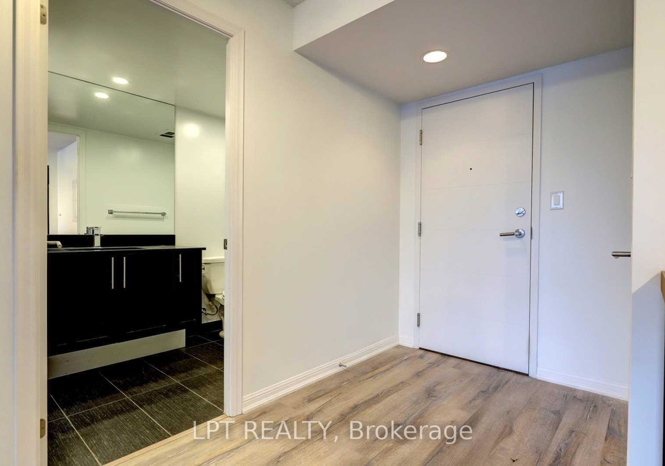 400-adelaide-street-e-toronto-ontario-c12650094