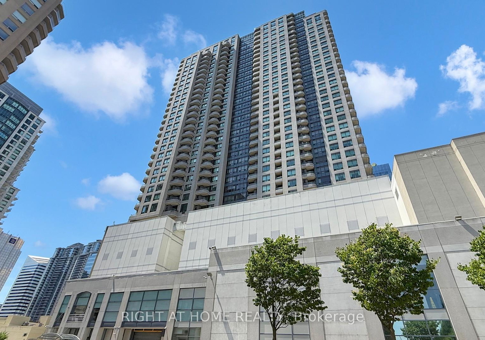 8-hillcrest-avenue-north-york-ontario-c12650218