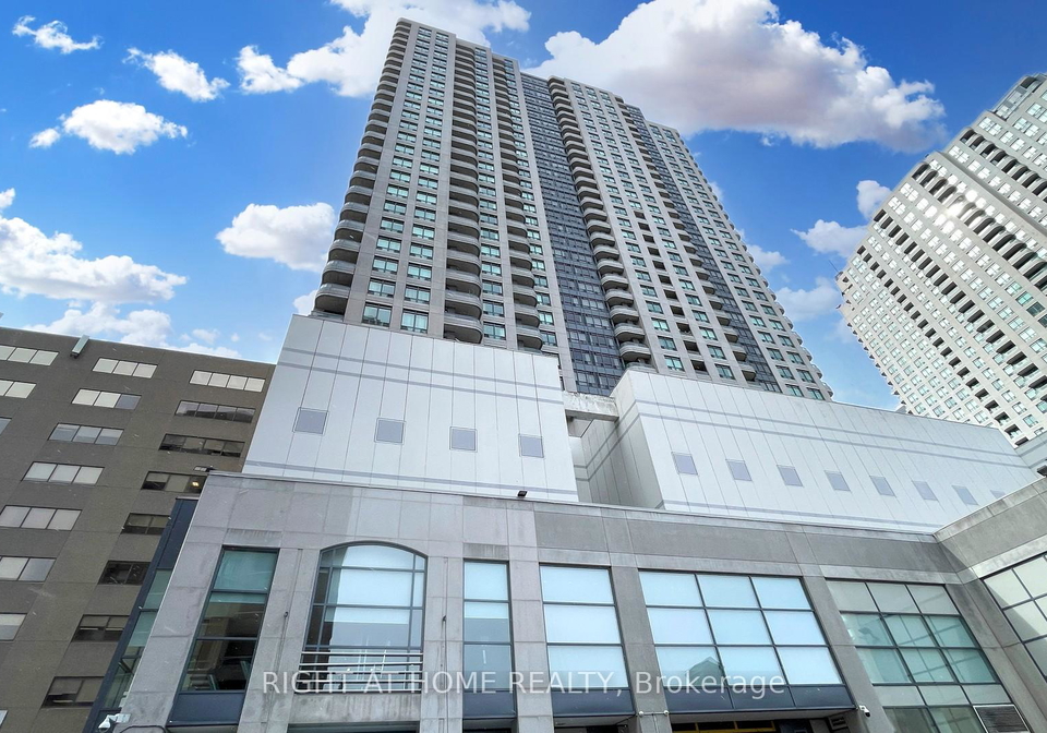8-hillcrest-avenue-north-york-ontario-c12650218