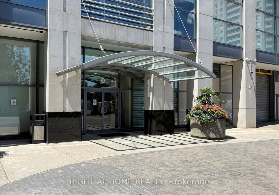 8-hillcrest-avenue-north-york-ontario-c12650218
