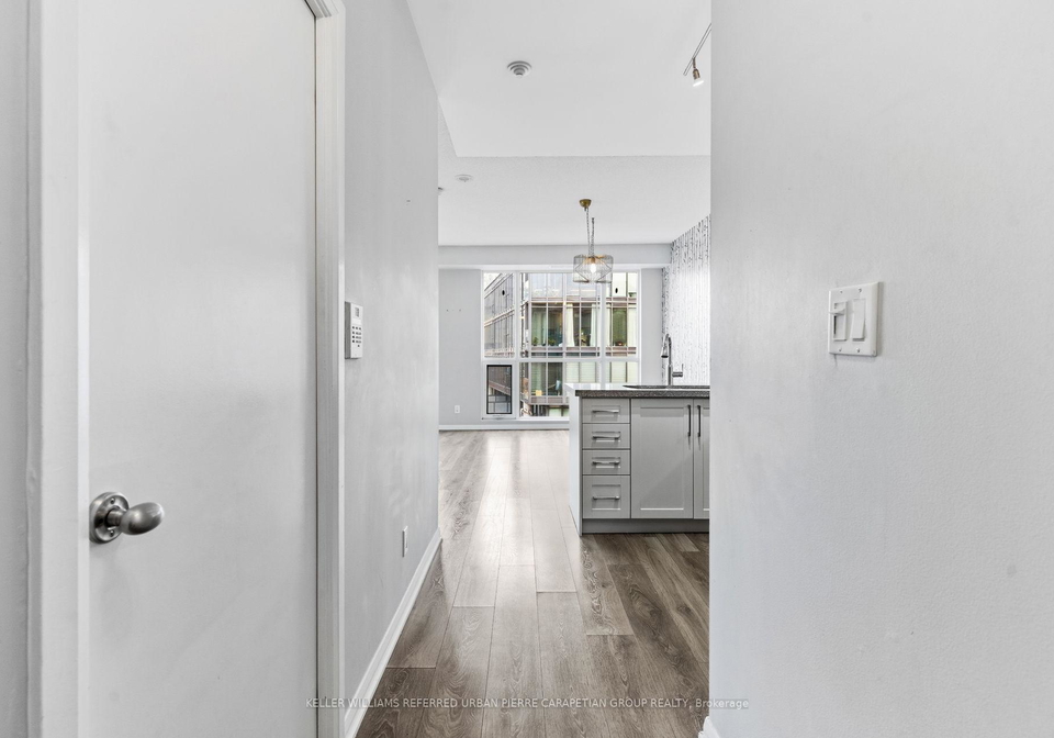 18-beverley-street-toronto-ontario-c12650230