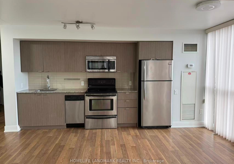 23-sheppard-avenue-e-north-york-ontario-c12650268