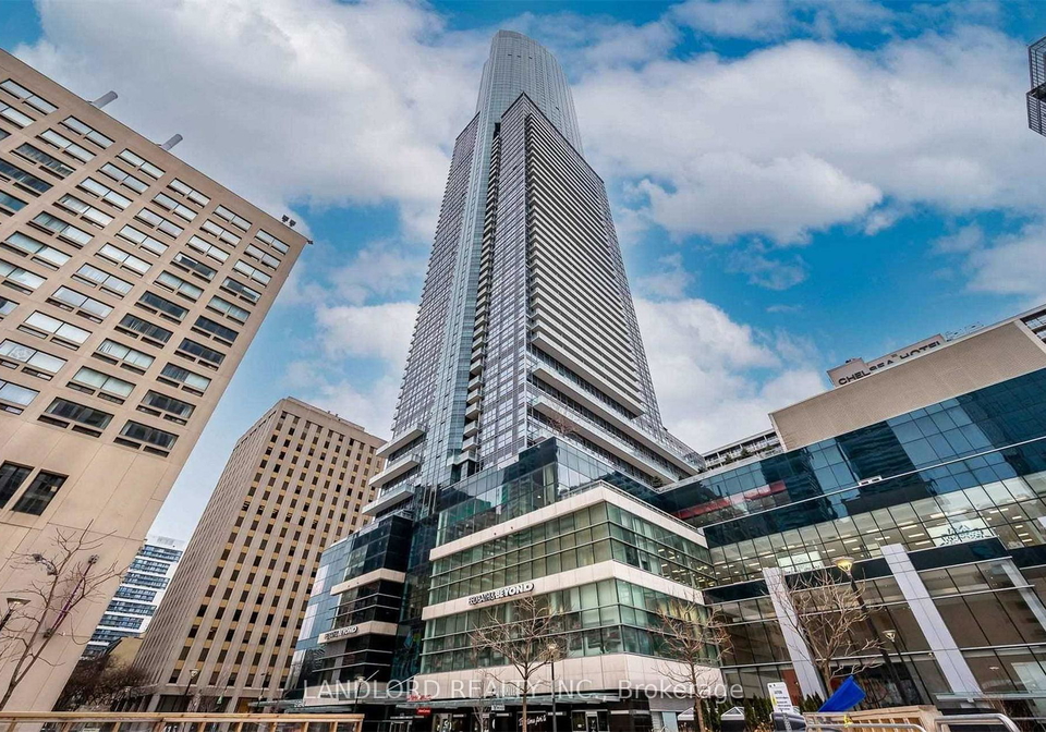 386-yonge-street-toronto-ontario-c12650352