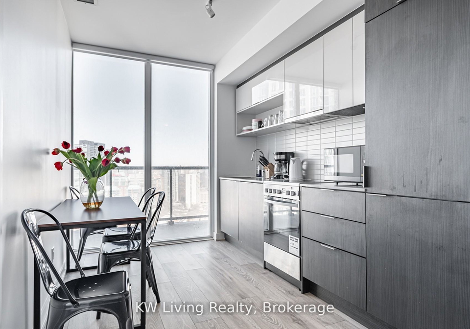 159-wellesley-street-e-toronto-ontario-c12650426