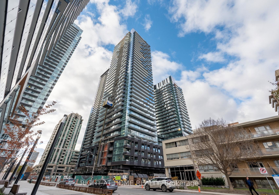120-broadway-avenue-toronto-ontario-c12650614