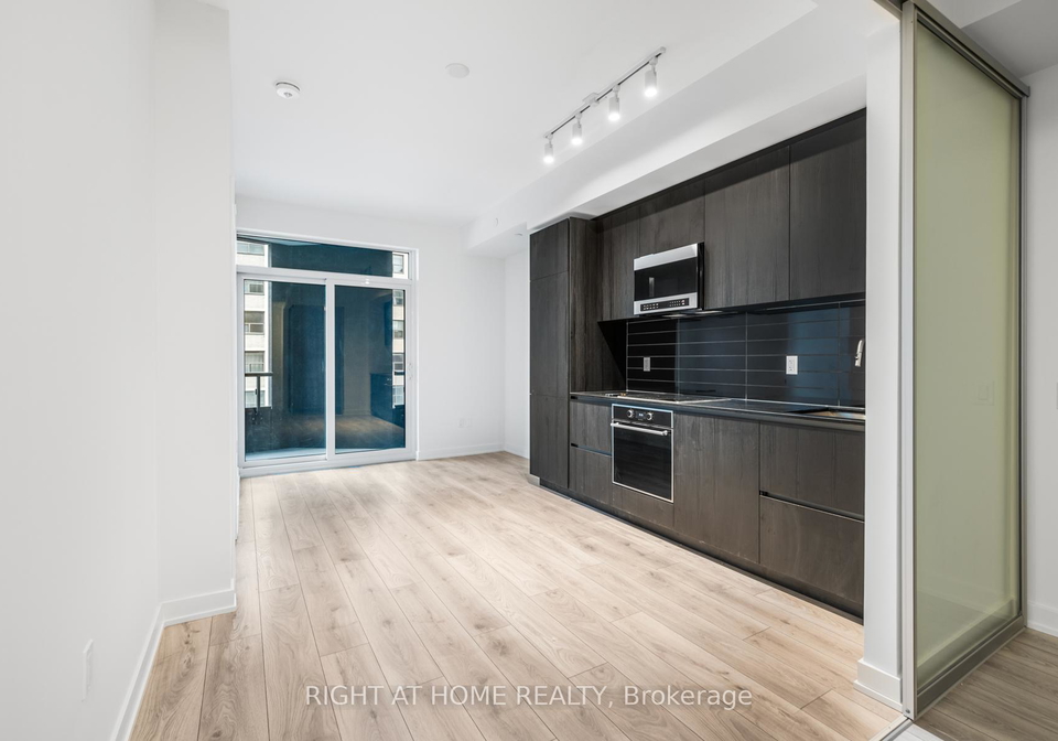 120-broadway-avenue-toronto-ontario-c12650614