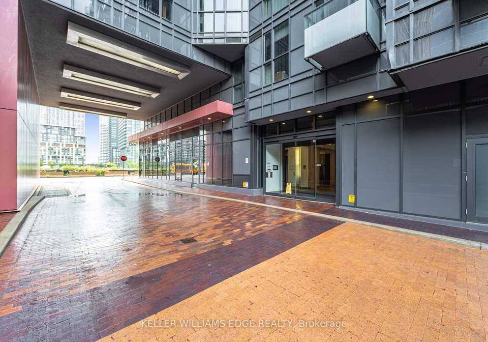 560-front-street-w-toronto-ontario-c12650796