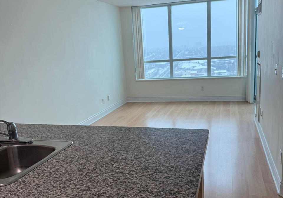 15-greenview-avenue-toronto-ontario-c12650902