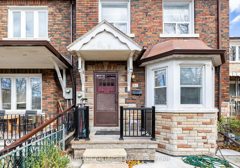 69-denison-avenue-toronto-ontario-c12650956