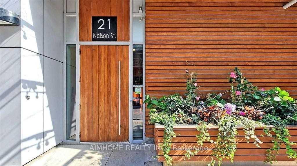 21-nelson-street-toronto-ontario-c12651040