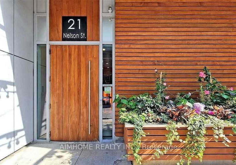 21-nelson-street-toronto-ontario-c12651040