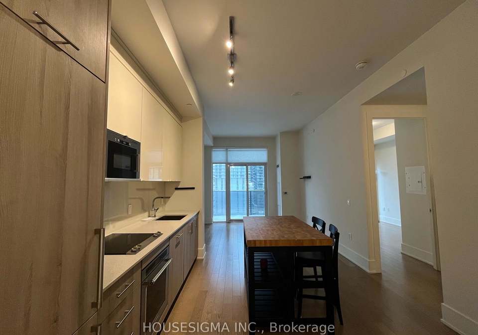 330-richmond-street-w-toronto-ontario-c12651122