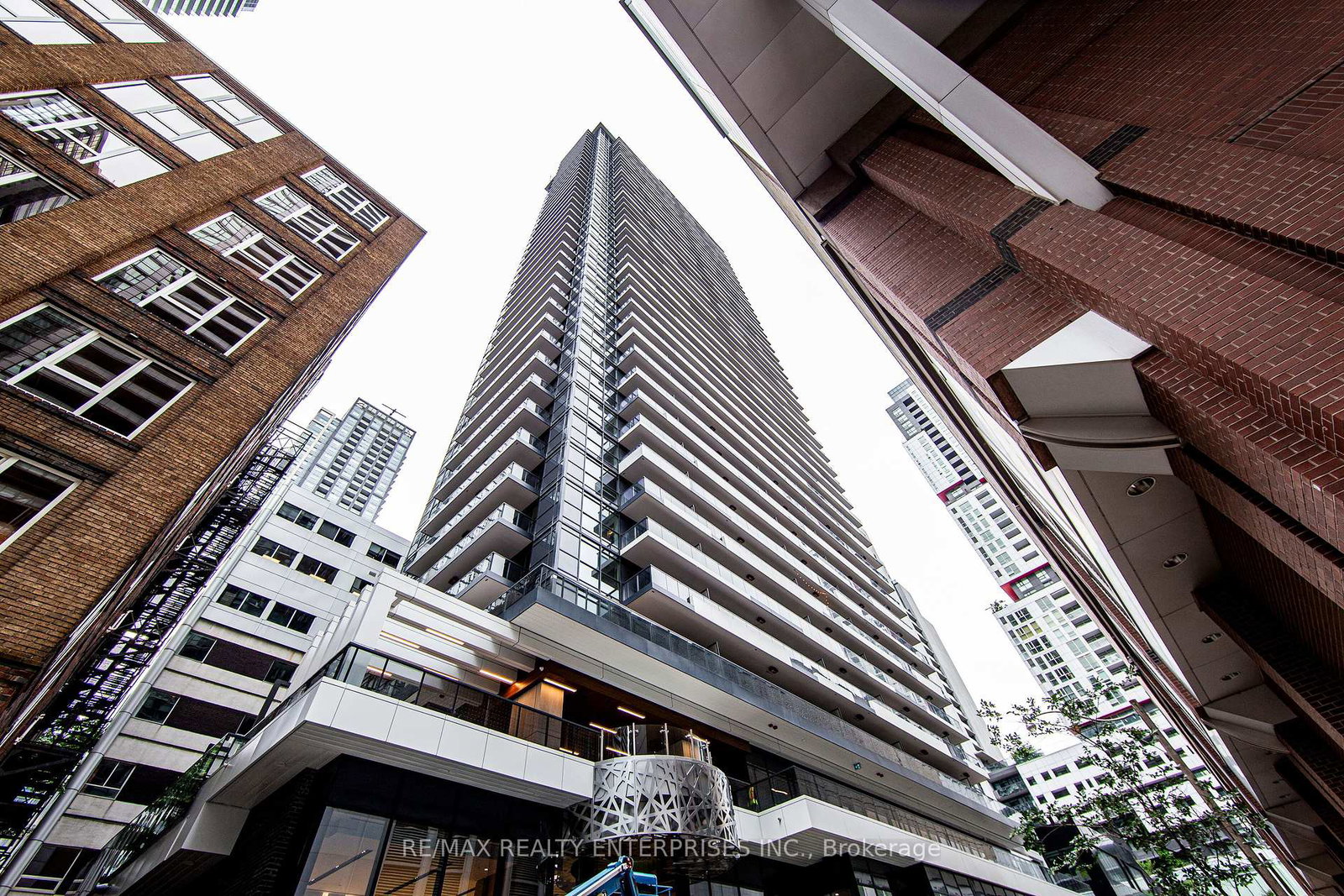 38-widmer-street-toronto-ontario-c12651718