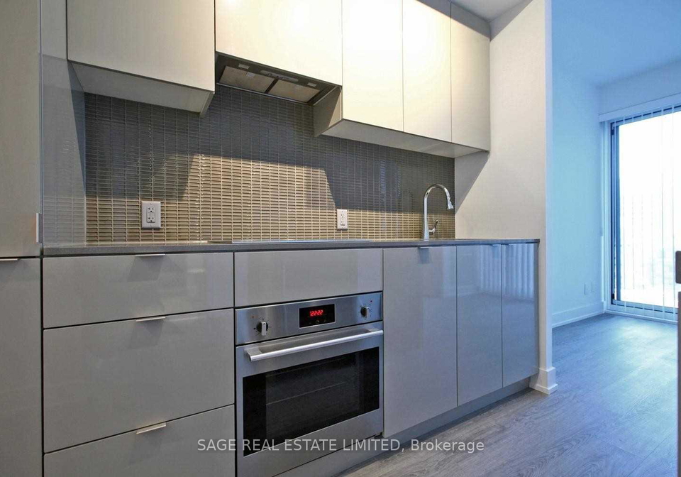 7-grenville-street-toronto-ontario-c12652356