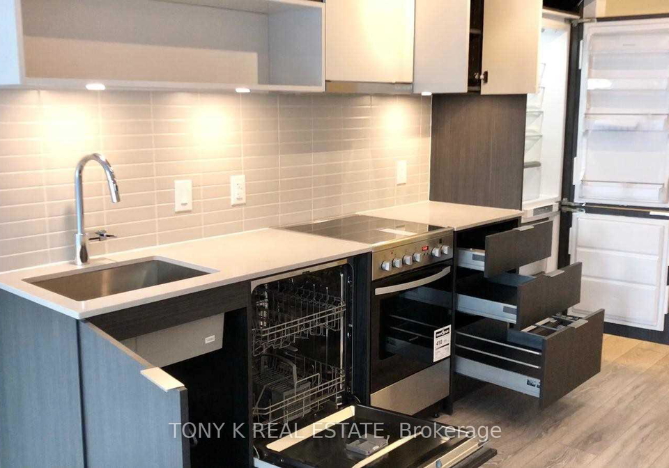 159-wellesley-street-e-toronto-ontario-c12652484