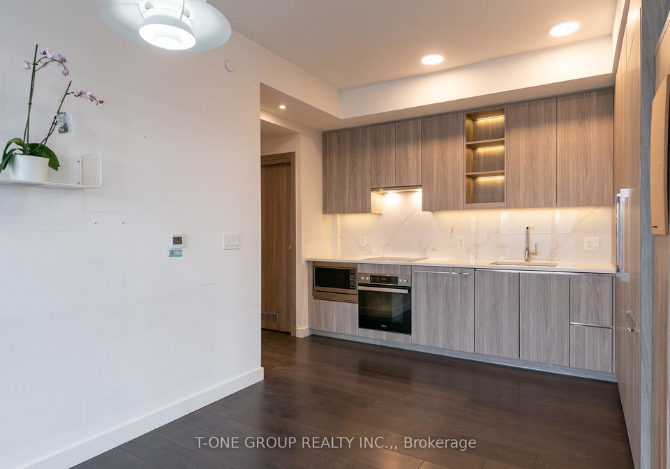 25-mcmahon-drive-north-york-ontario-c12652600