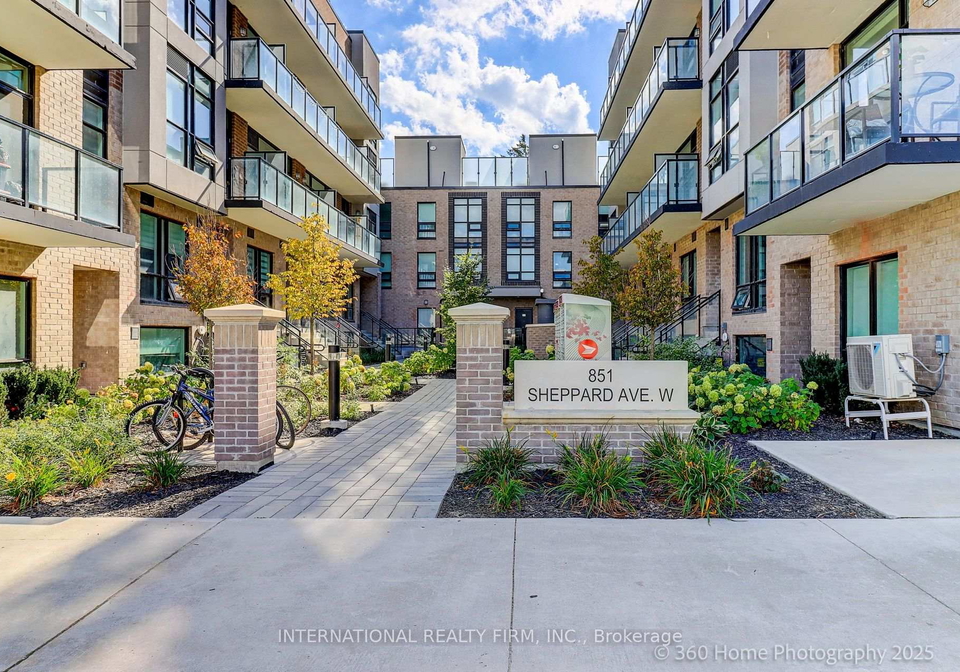 851-sheppard-avenue-w-toronto-ontario-c12652668