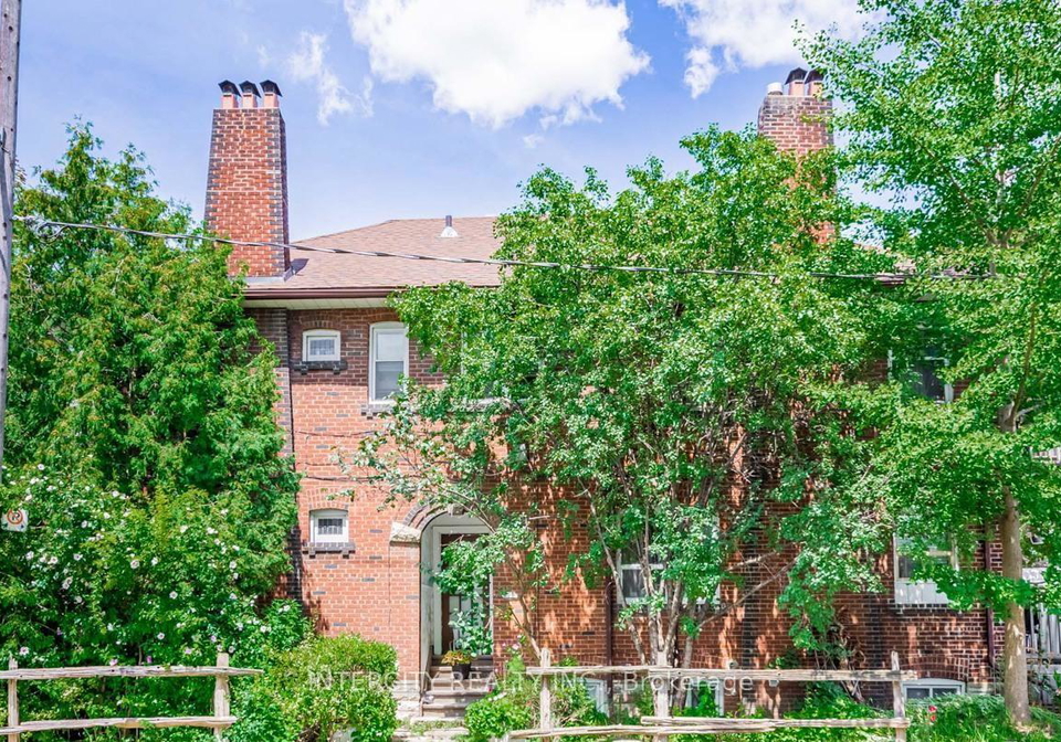 111-alberta-avenue-toronto-ontario-c12652720