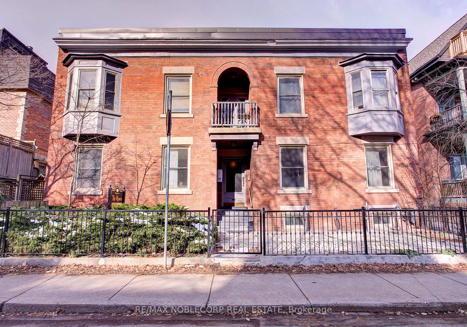 34-winchester-street-toronto-ontario-c12652794
