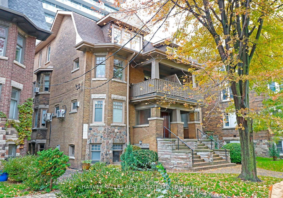 152-hilton-avenue-toronto-ontario-c12653018