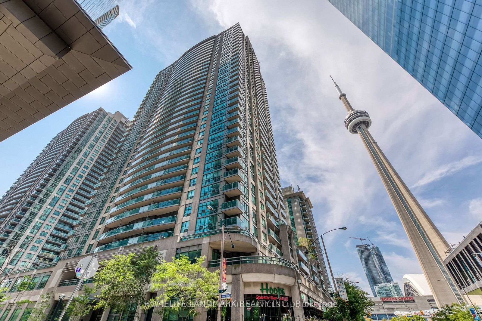 30-grand-trunk-crescent-toronto-ontario-c12653132