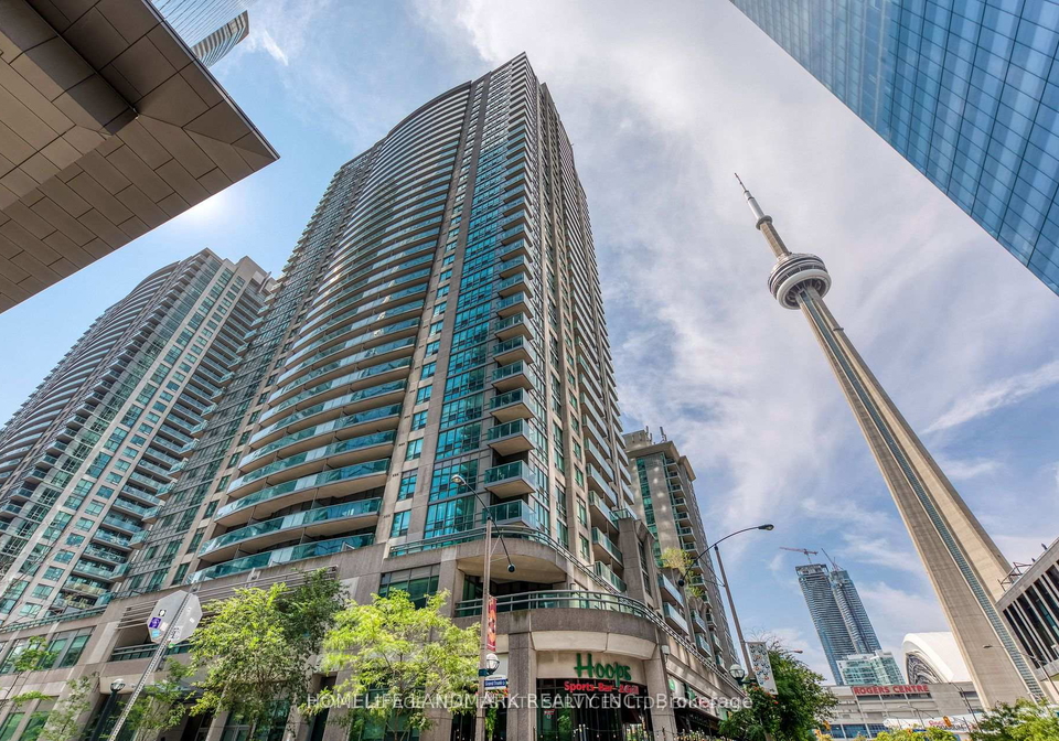 30-grand-trunk-crescent-toronto-ontario-c12653132