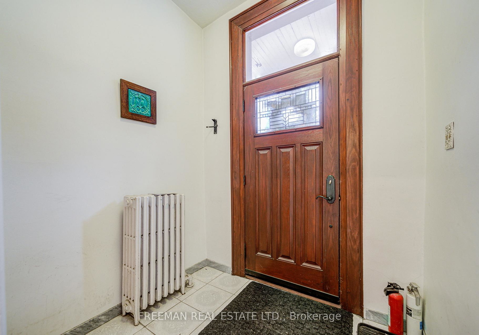756-eculid-avenue-toronto-ontario-c12653276
