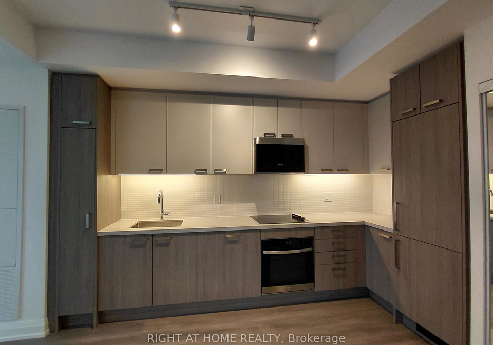 20-soudan-avenue-toronto-ontario-c12653386