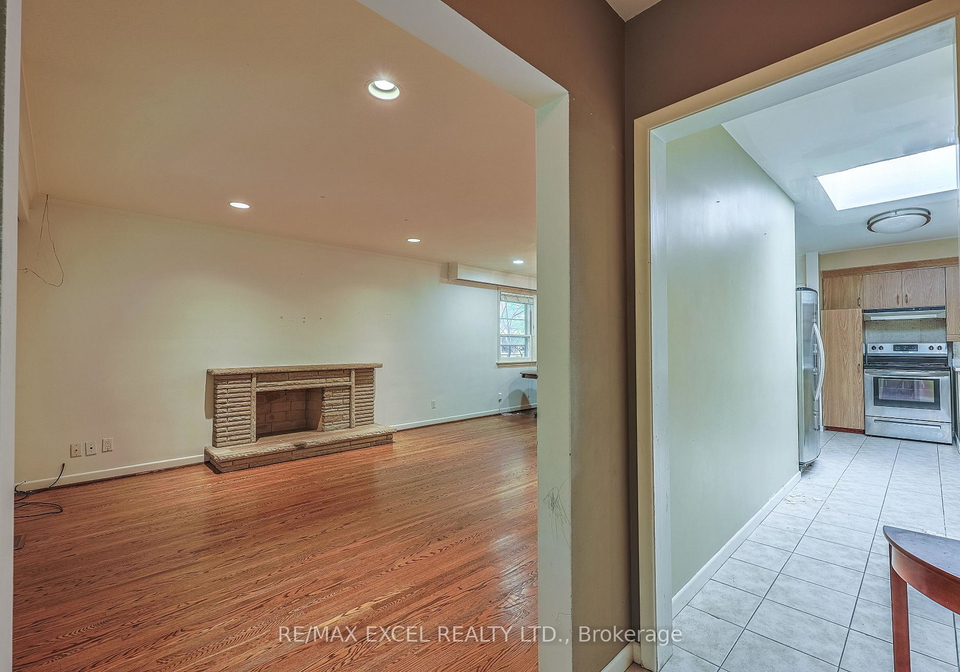 241-burnett-avenue-w-toronto-ontario-c12653546