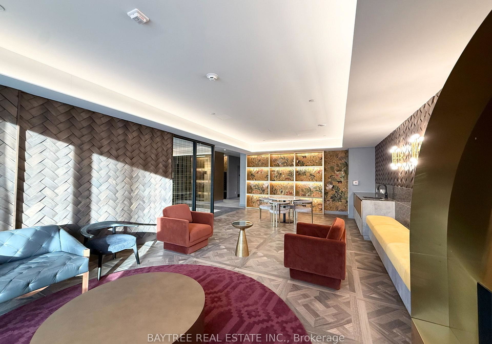 5-lakeview-avenue-toronto-ontario-c12653548