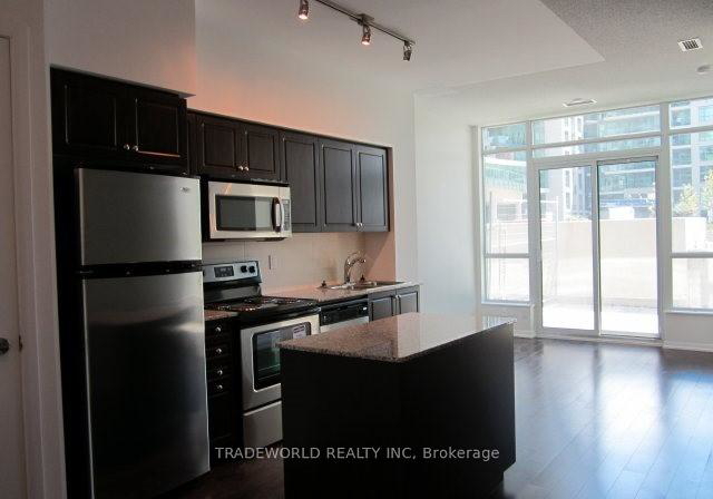 209-fort-york-boulevard-toronto-ontario-c12654044