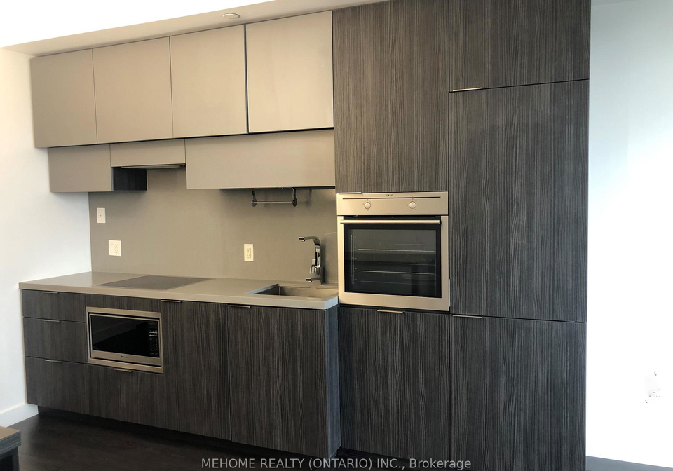 8-eglinton-avenue-e-toronto-ontario-c12654380