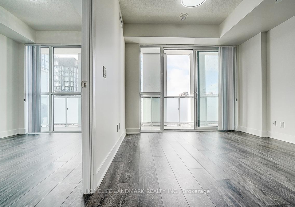 188-fairview-mall-drive-north-york-ontario-c12654474