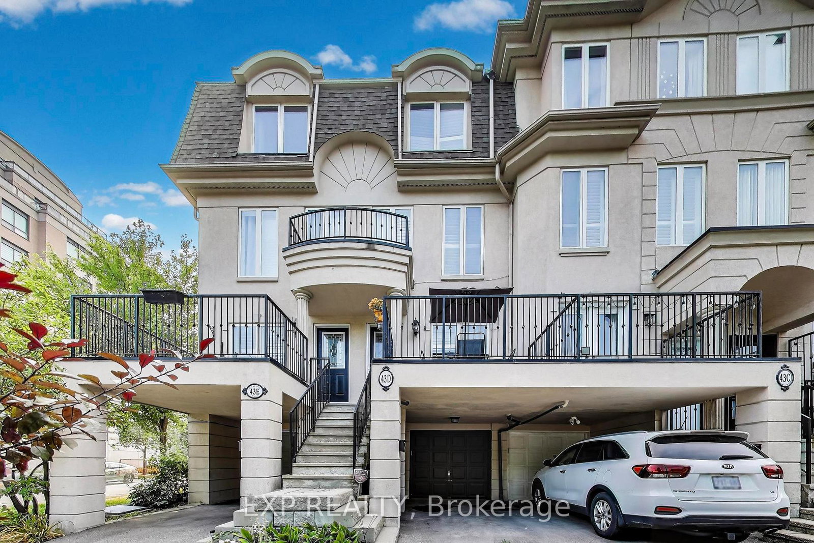 43d-green-belt-drive-north-york-ontario-c12654772