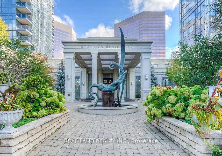 25-greenview-avenue-toronto-ontario-c12654906