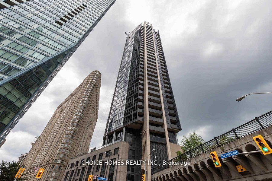 1-the-esplanade-toronto-ontario-c12655268
