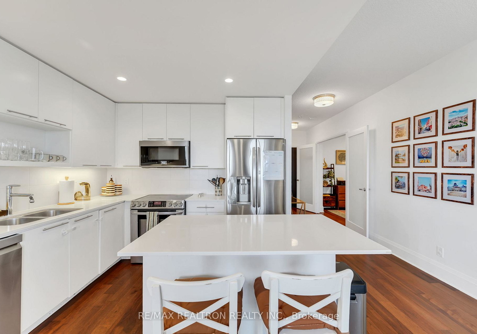 100-harrison-garden-boulevard-north-york-ontario-c12655308