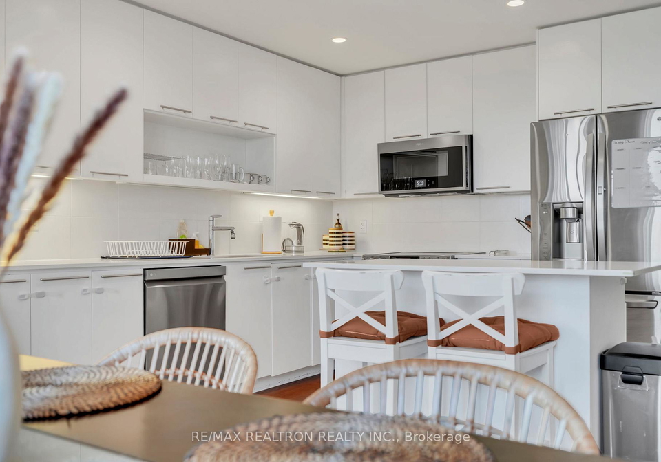 100-harrison-garden-boulevard-north-york-ontario-c12655308