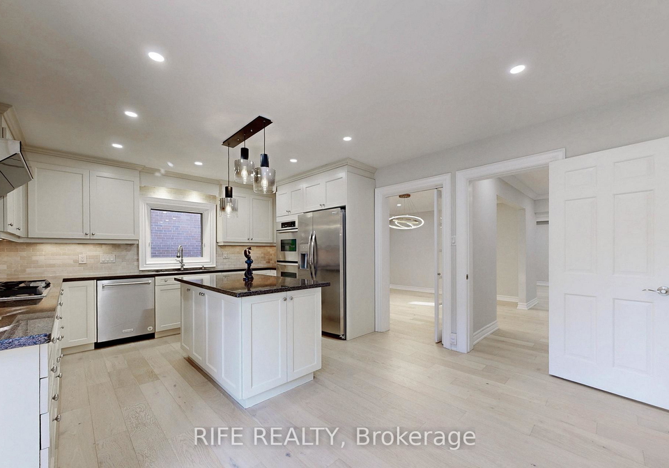 8-elliotwood-court-north-york-ontario-c12655394