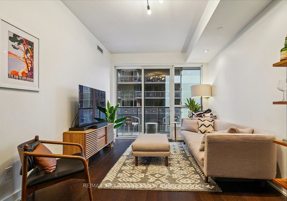 1030-king-street-w-toronto-ontario-c12655728