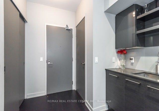 1030-king-street-w-toronto-ontario-c12655828