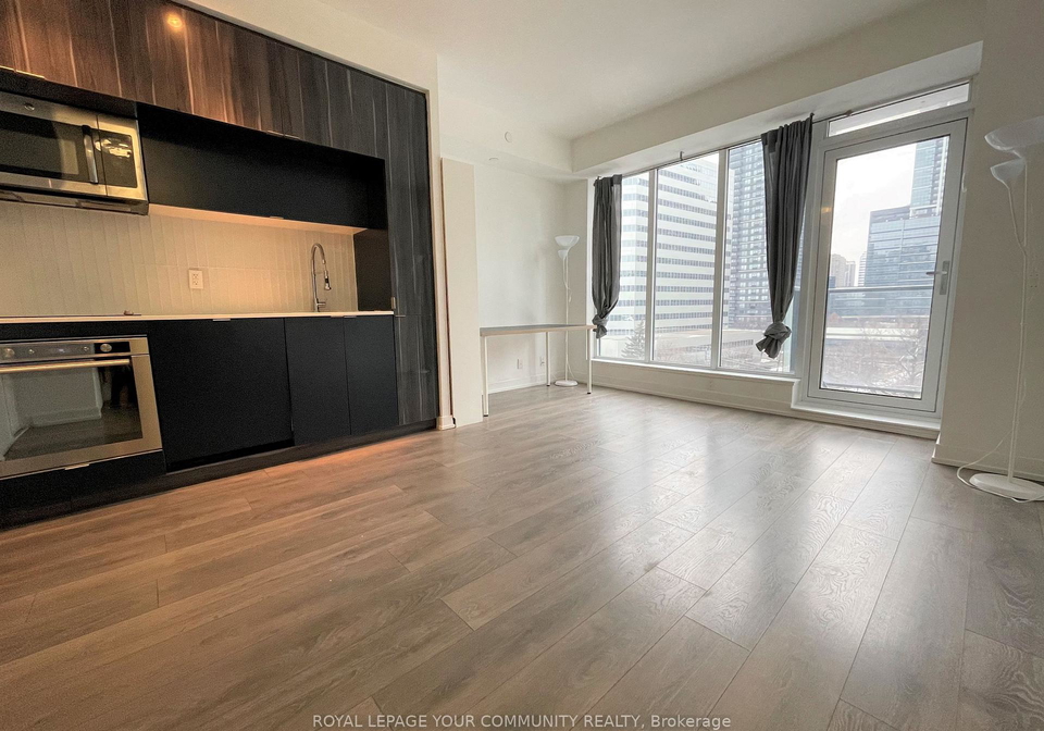 28-avondale-avenue-north-york-ontario-c12656452