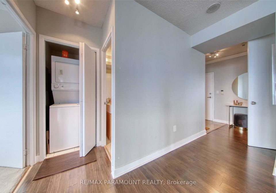 10-navy-wharf-court-toronto-ontario-c12656756