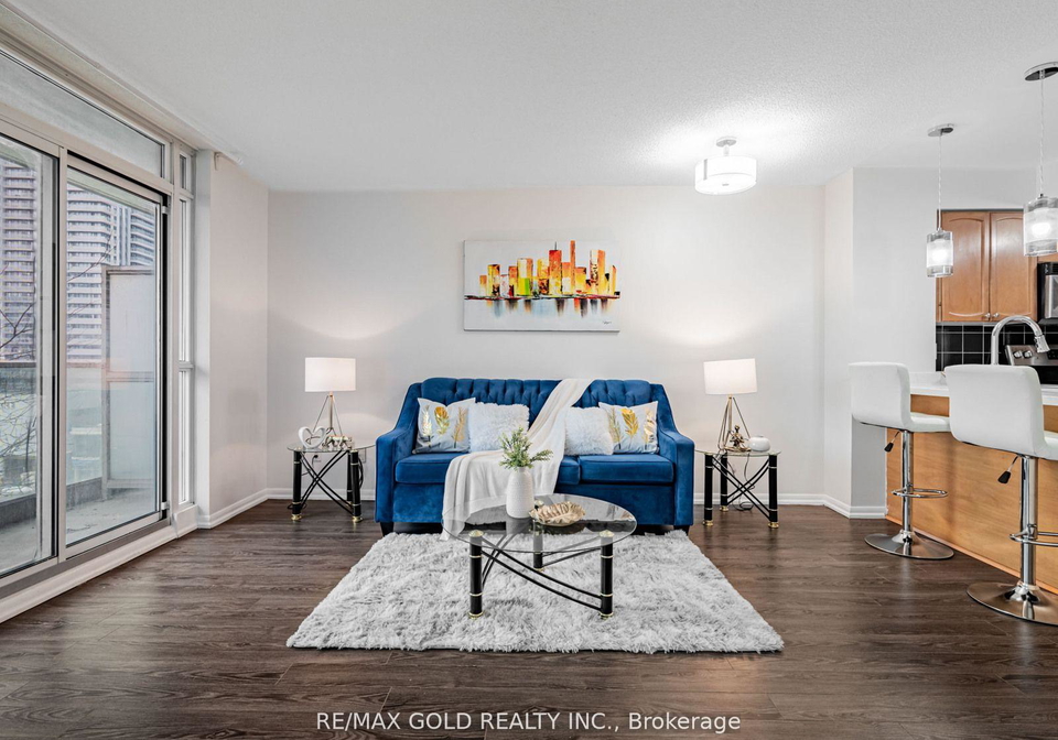 18-yonge-street-toronto-ontario-c12656800