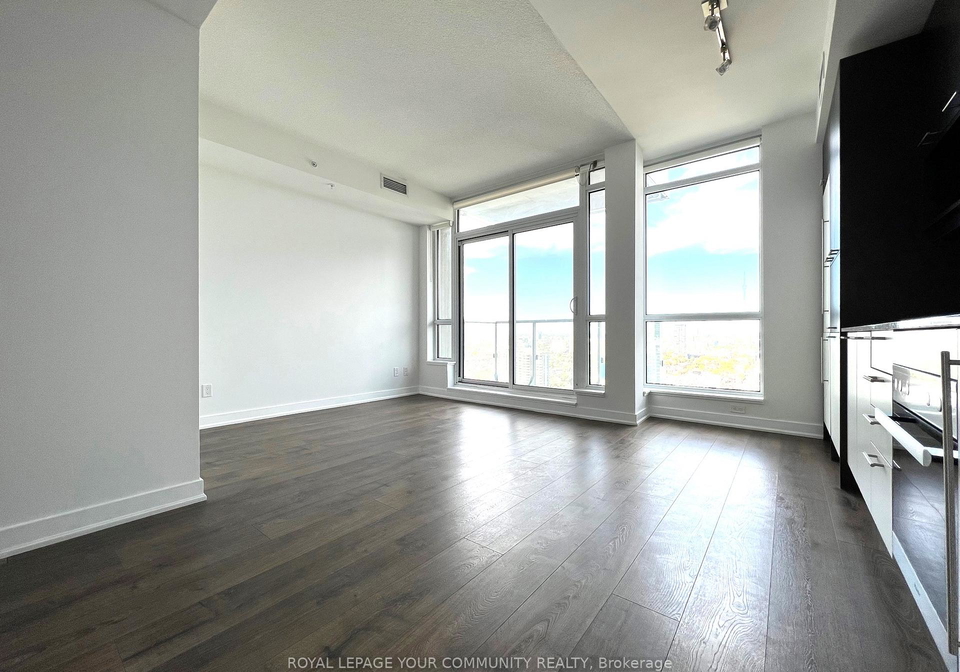 30-nelson-street-toronto-ontario-c12657056