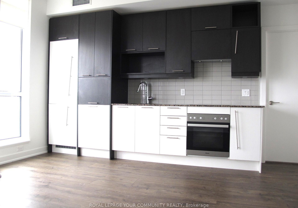 30-nelson-street-toronto-ontario-c12657056